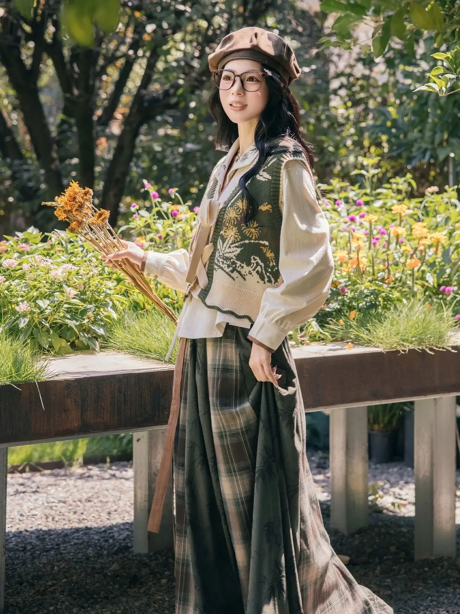“Winter Trio” – New Chinese Knit Bijia & Skirt Set (Hanfu-Inspired) - Image 3