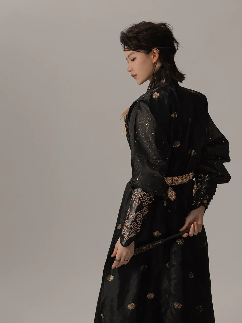 "Wujing ” – Gold-Brocade Round-Collar Robe | Hanfu-Inspired Modern Jacket (Spring/Autumn) - Image 4