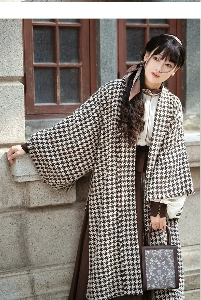 Autumn Houndstooth – New Chinese Style Coat | Song-Inspired Daily Wear for Modern Commuting - Image 6