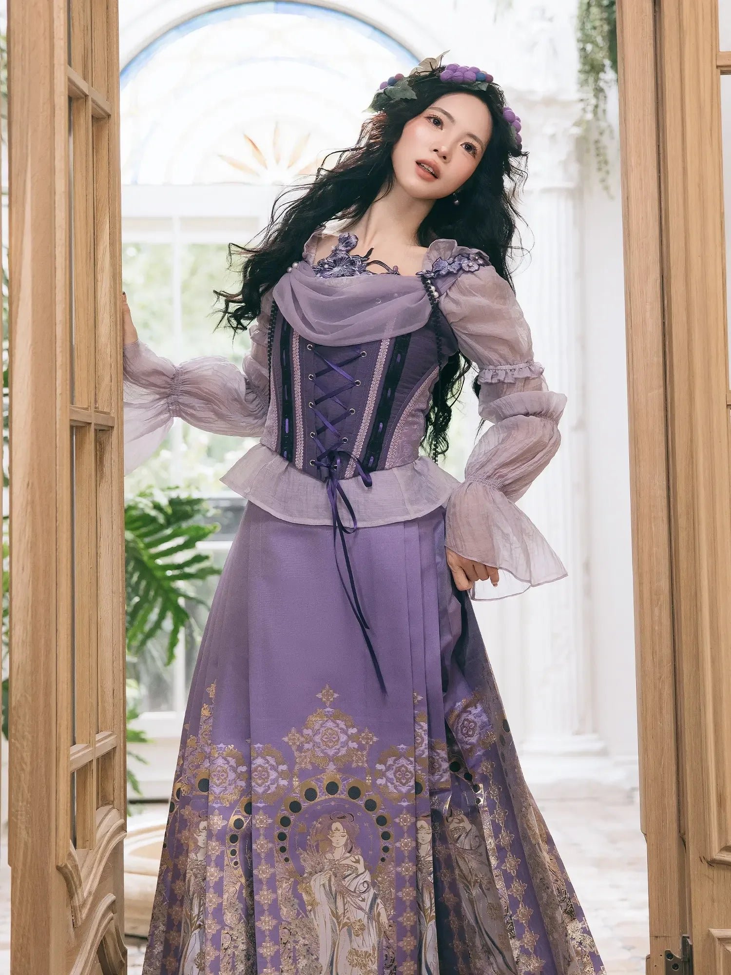 “Violet Nocturne” Brocade Hanfu Ensemble – Gold-Woven Mamian Skirt & Corset - Image 2
