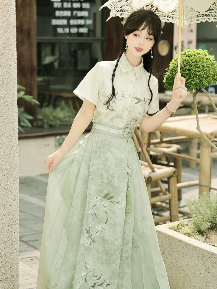Green Hanfu Summer Set | Embroidered Short Sleeve & Horse Face Skirt - Image 4