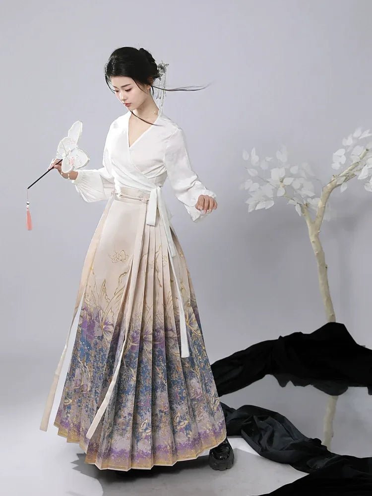 “Lucky Butterfly” – Gold-Brocade Hanfu Skirt | New Chinese Style Daily Ma Mian Skirt - Image 3