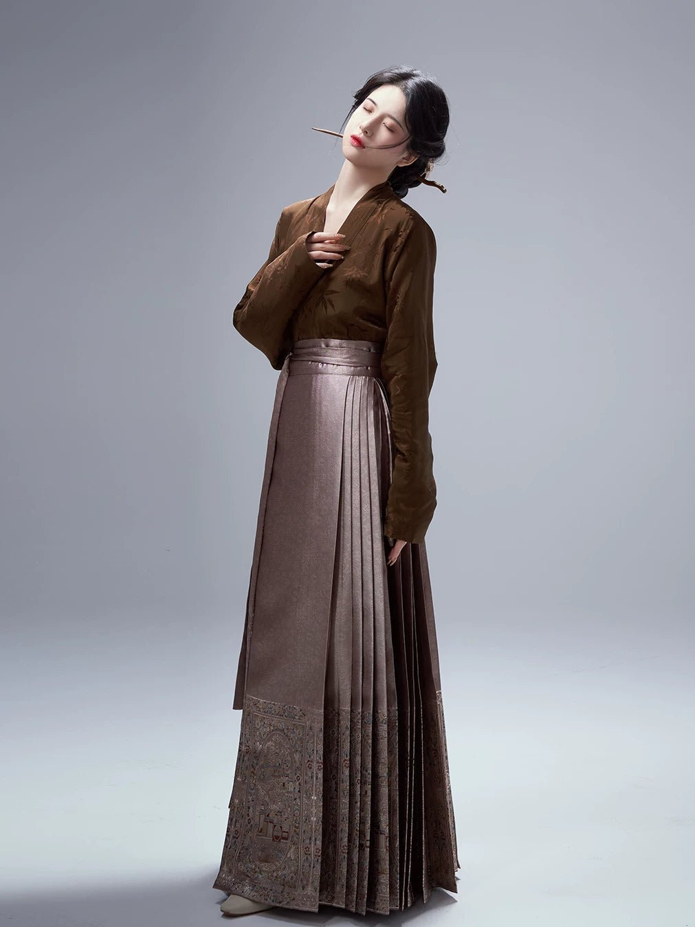 Ming Hanfu Song Jin dark pattern jacquard plane sleeve imitation makeup flower horse dress women's suit