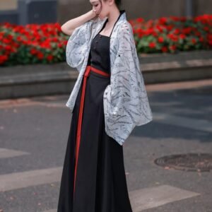 "Xuanmo" Ink & White Hanfu Set | New Chinese Style