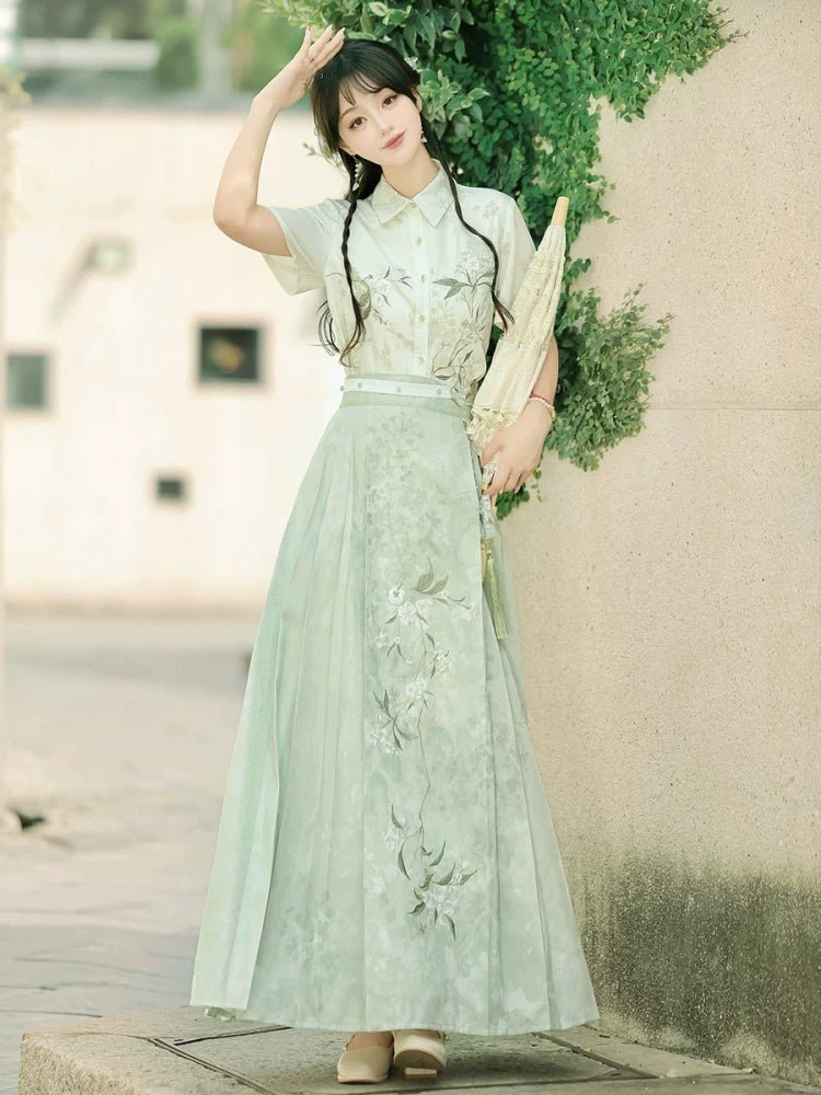 Green Hanfu Summer Set | Embroidered Short Sleeve & Horse Face Skirt - Image 3